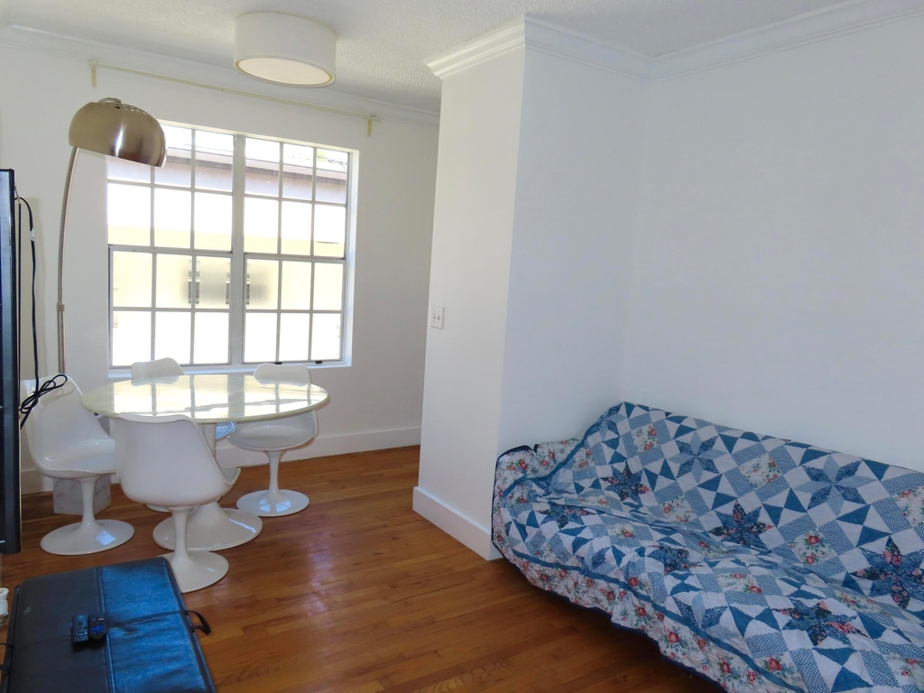 605 Euclid Avenue - Photo 3