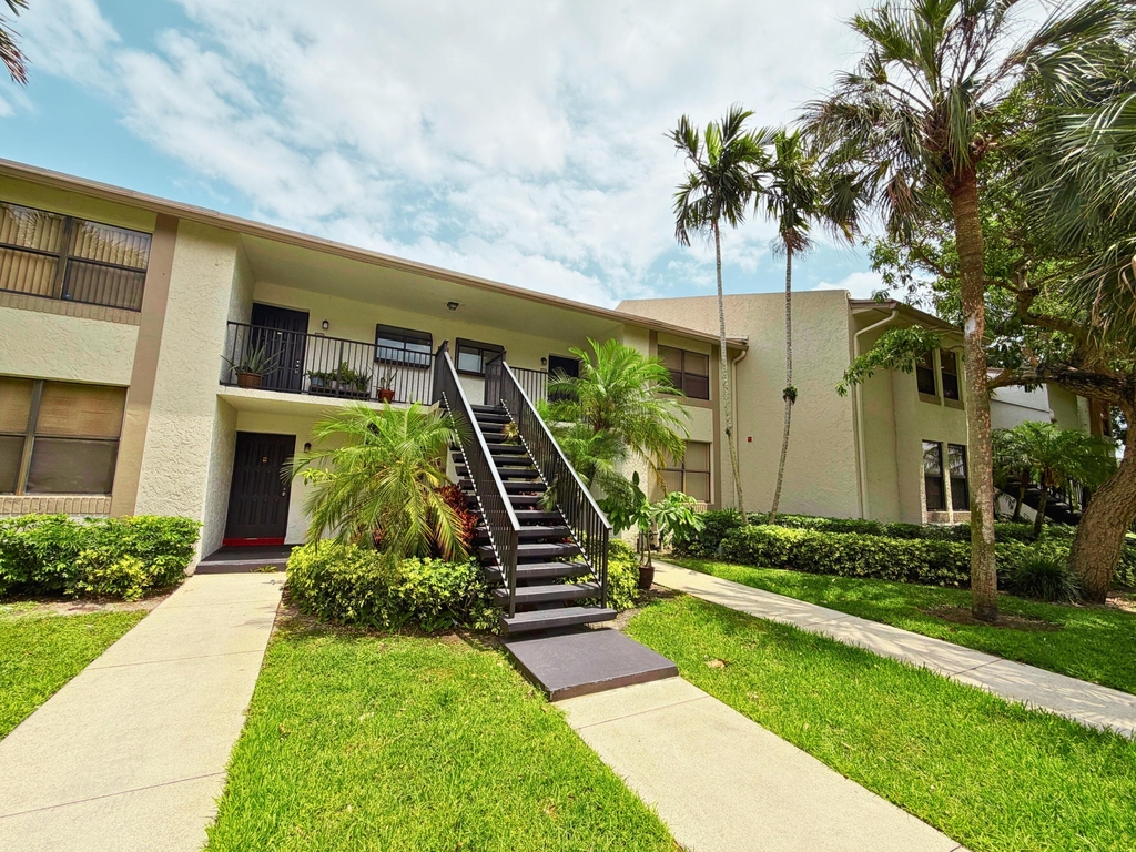 1244 S Military Trail - Photo 3