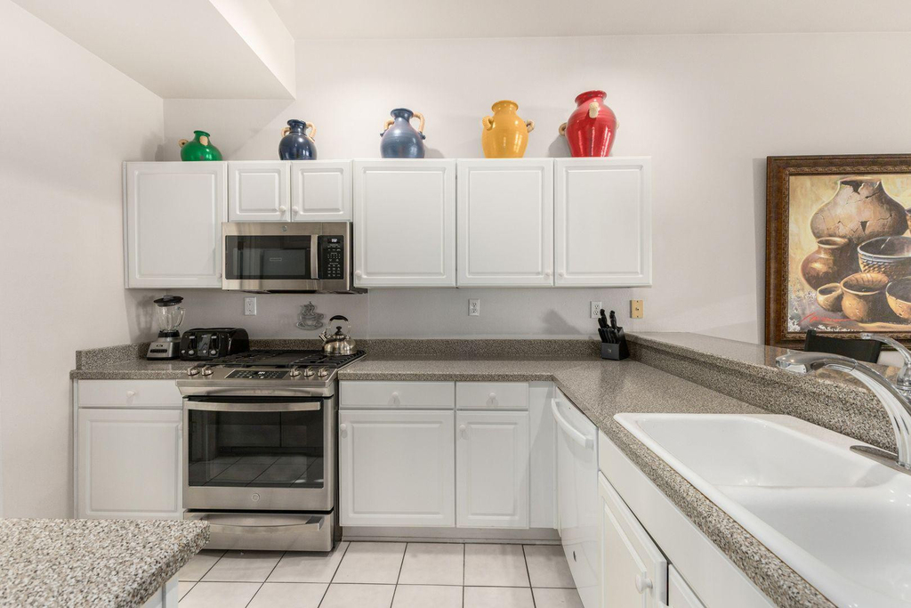 8270 N Hayden Road - Photo 4