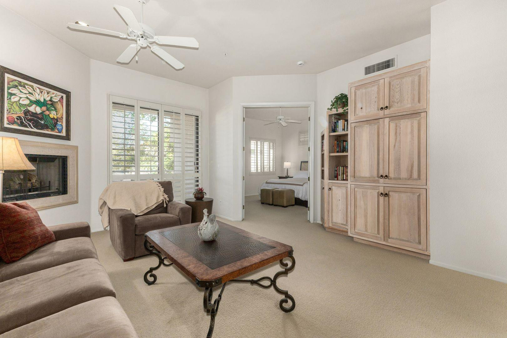 8270 N Hayden Road - Photo 9