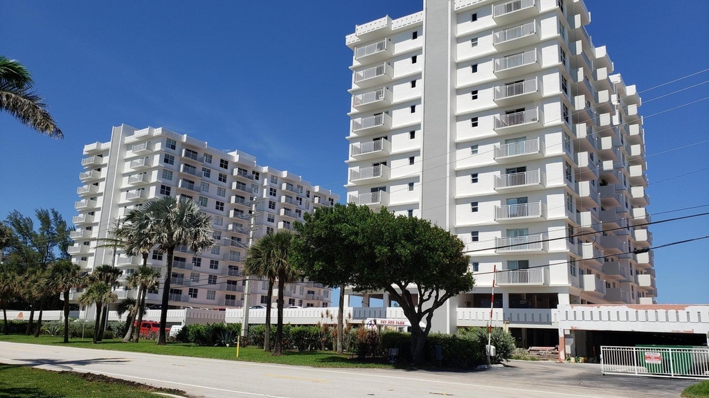 4511 S Ocean Boulevard - Photo 1