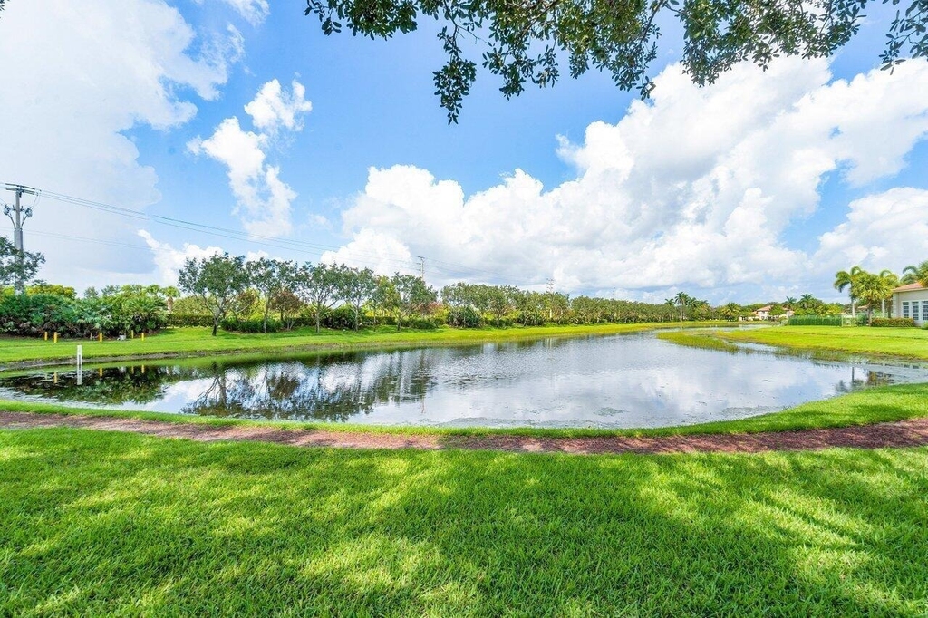 6633 Old Farm Trail - Photo 19