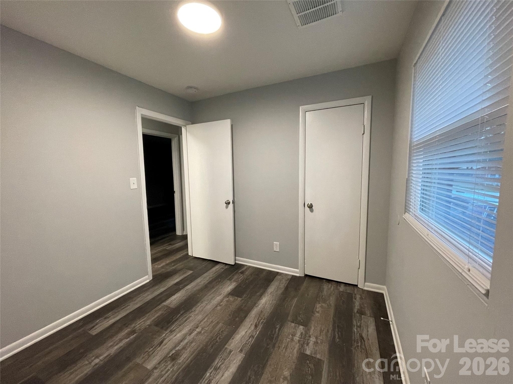 2815 Ravencroft Drive - Photo 14
