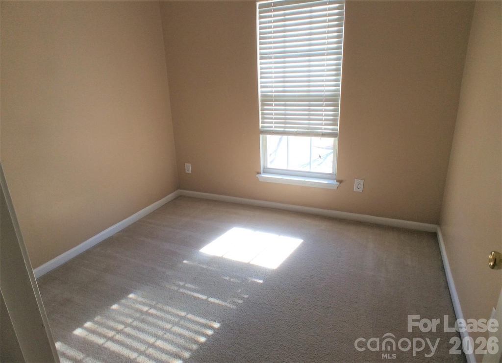 18040 Delmas Drive - Photo 26