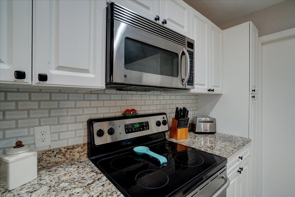 6633 Old Farm Trail - Photo 7