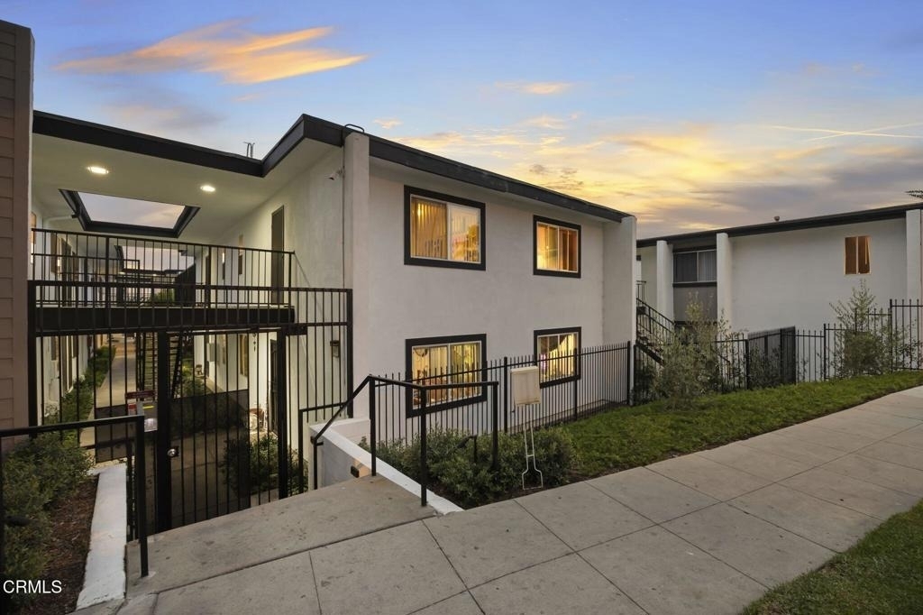 1381 E Santa Clara Street - Photo 13