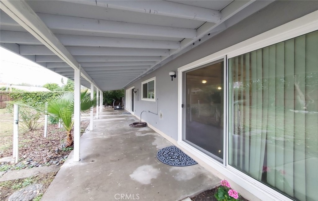22201 Schoolcraft - Photo 16