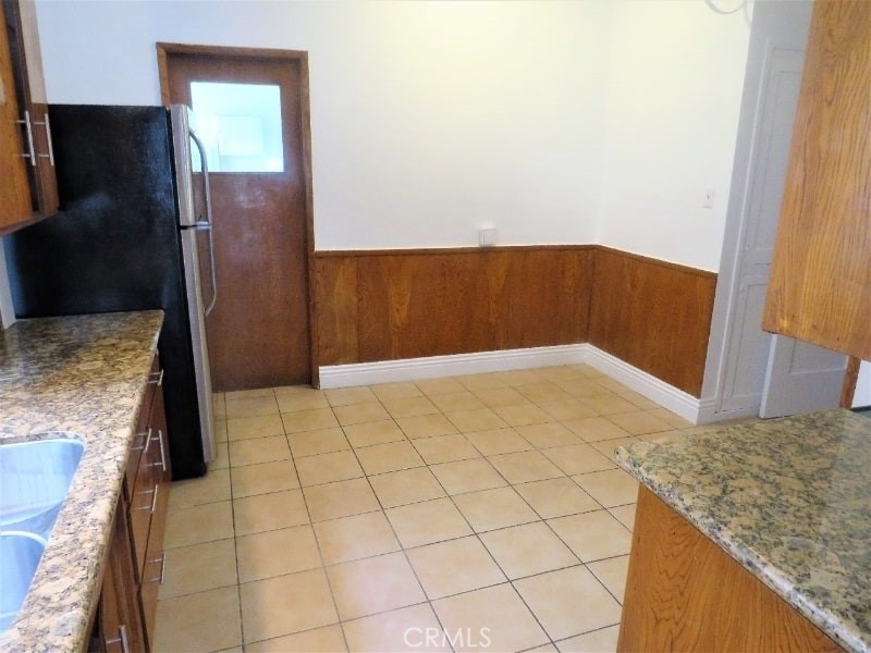 227 S Gale Drive - Photo 10