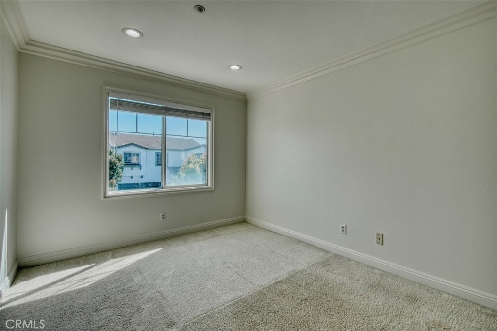 1565 Orwell - Photo 25