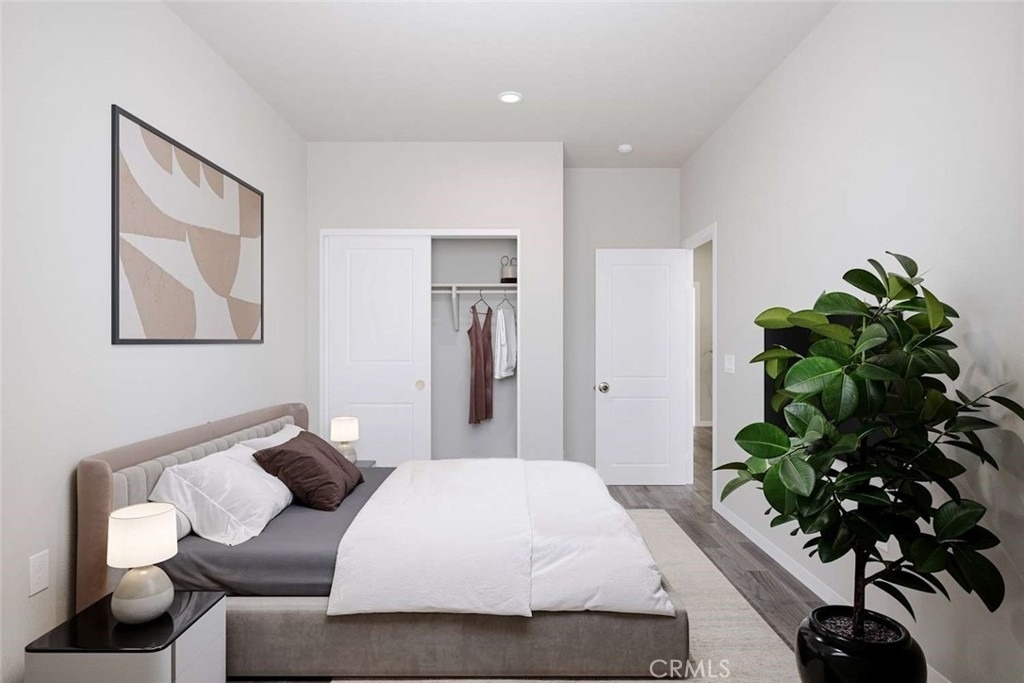 16285 W. San Fernando Mission Blvd - Photo 4