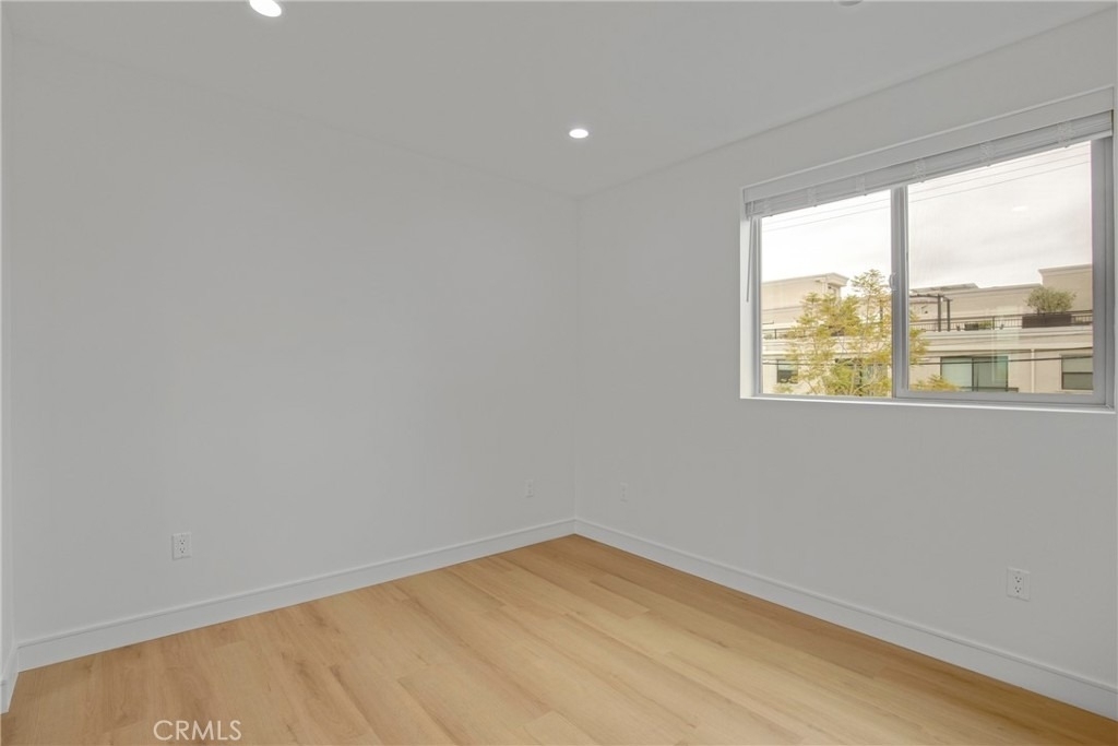 5220 Strohm Avenue - Photo 19