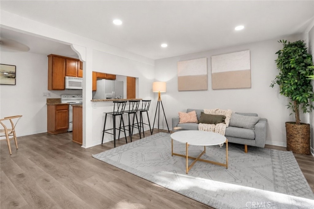 1133 Sepulveda - Photo 2