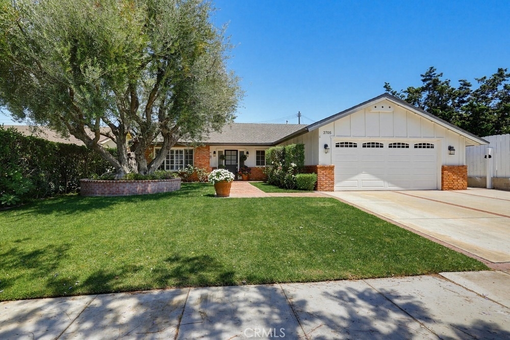 2705 E Jacaranda Avenue E - Photo 4