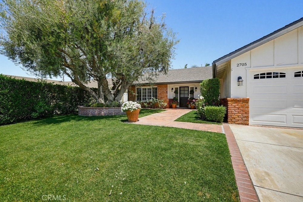 2705 E Jacaranda Avenue E - Photo 5