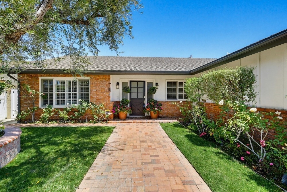 2705 E Jacaranda Avenue E - Photo 7