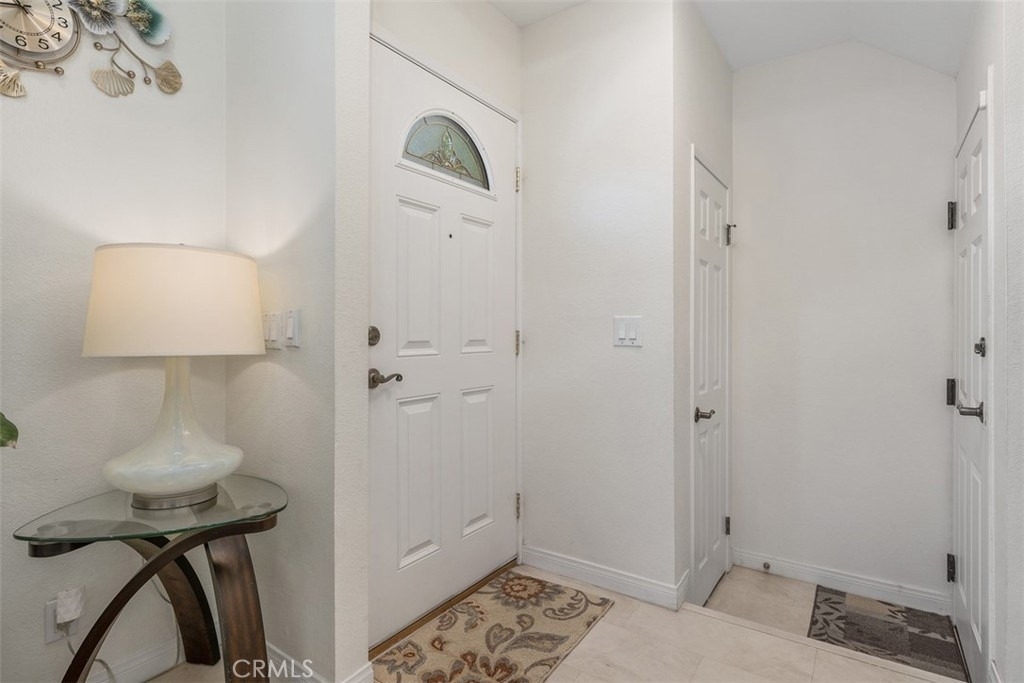 17906 River Circle - Photo 3