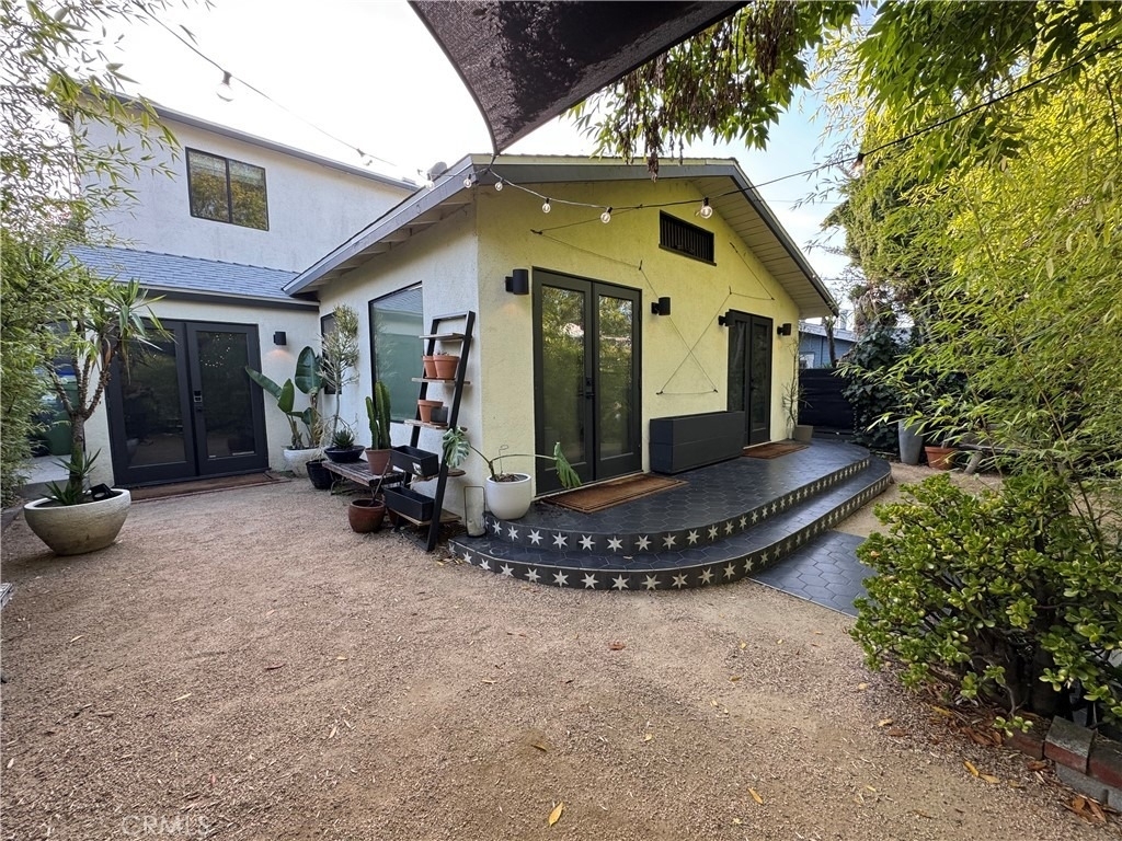 1900 Berkeley - Photo 1