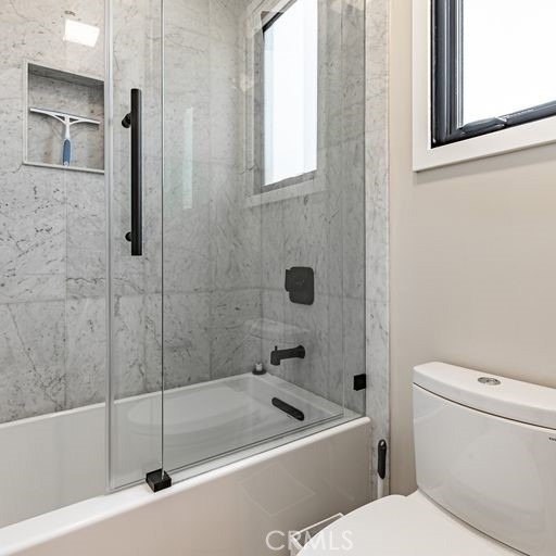 32 Dauphin - Photo 18