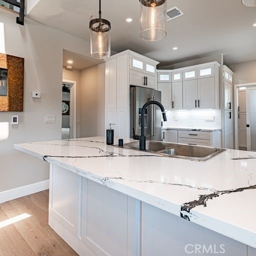 32 Dauphin - Photo 13