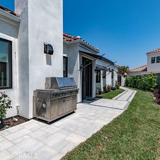 32 Dauphin - Photo 3