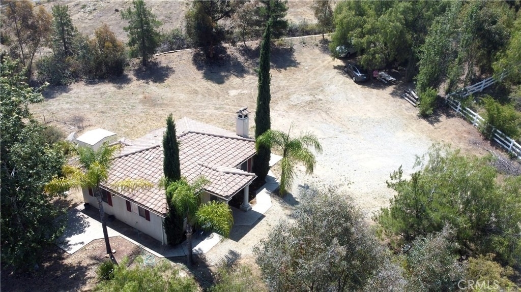18797 Vista De Montanas - Photo 0