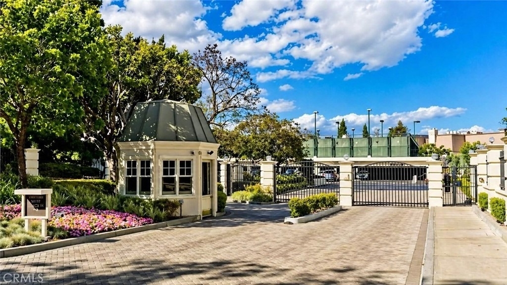 2222 Avenue Of The Stars - Photo 6