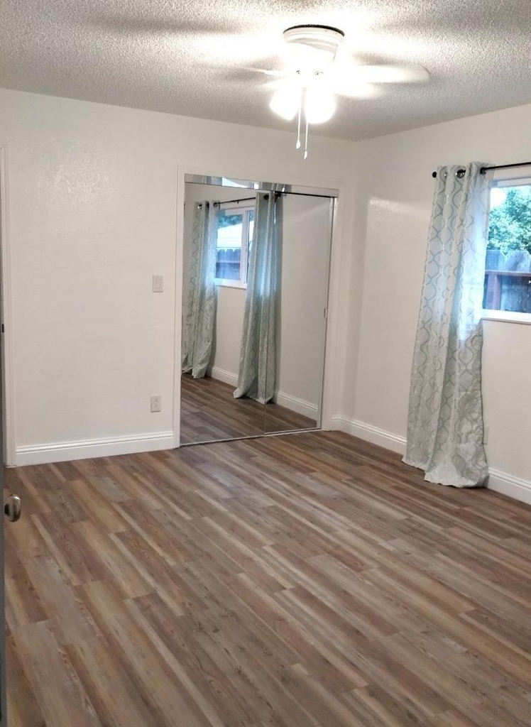 637 Grambling Court - Photo 21
