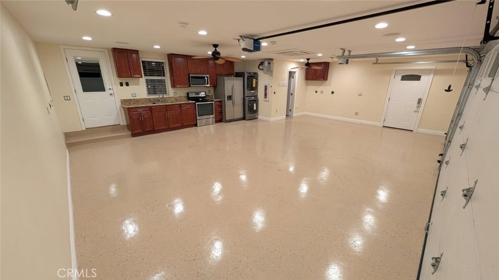 1167 Judson St - Photo 4