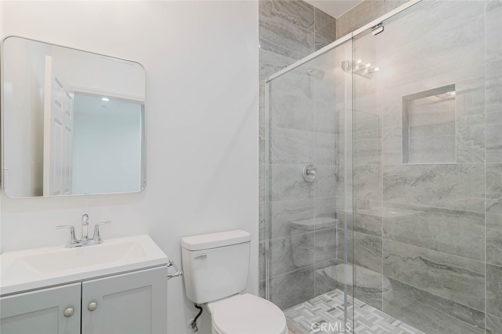10938 Olinda Street - Photo 10