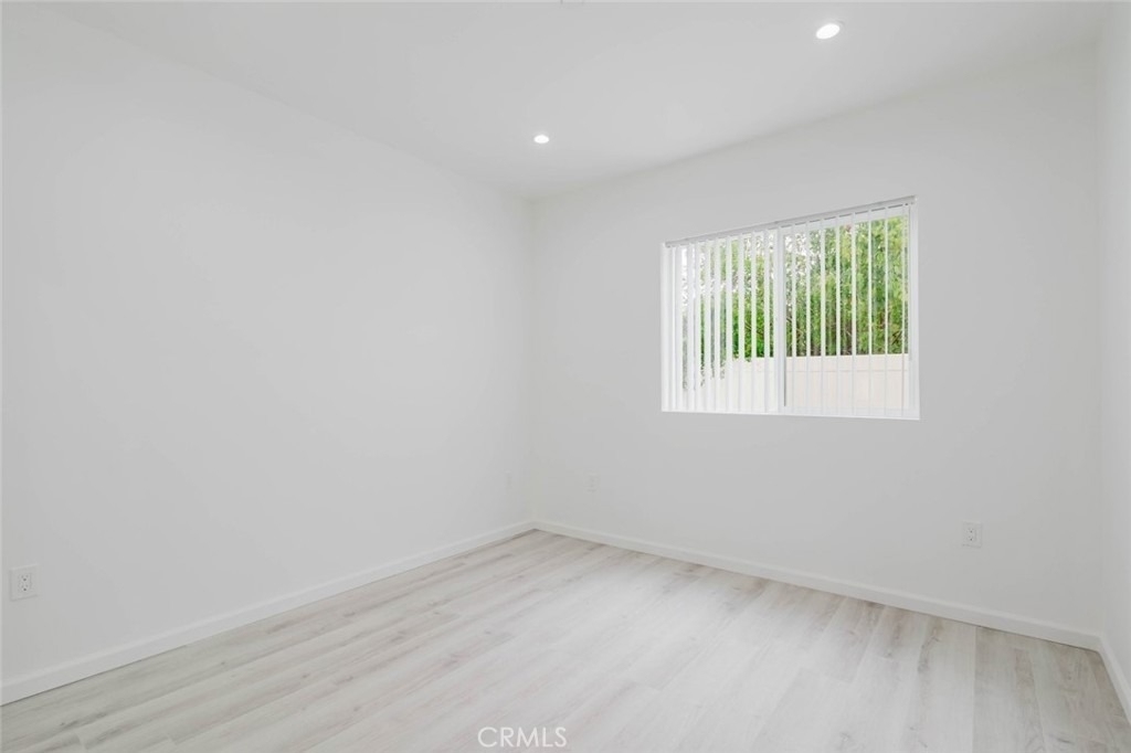 10938 Olinda Street - Photo 8