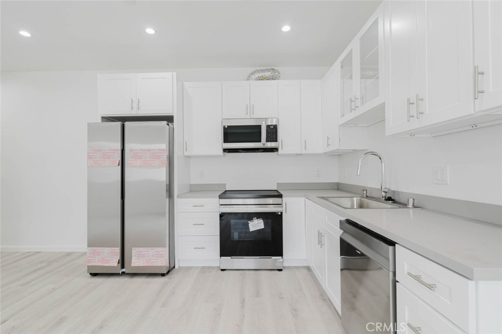 10938 Olinda Street - Photo 7