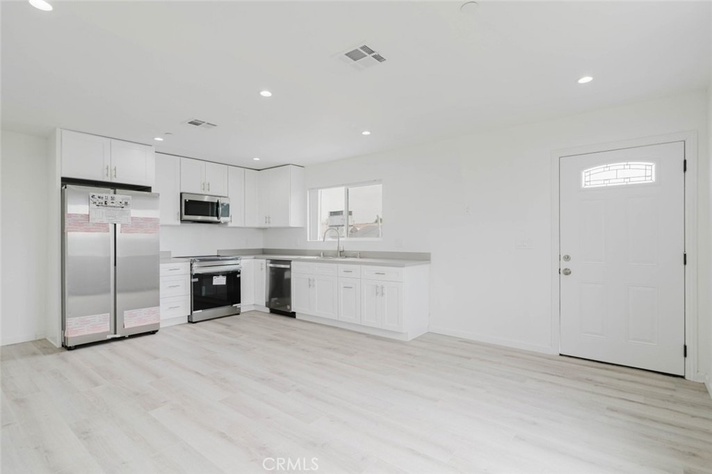 10938 1/2 Olinda Street - Photo 4