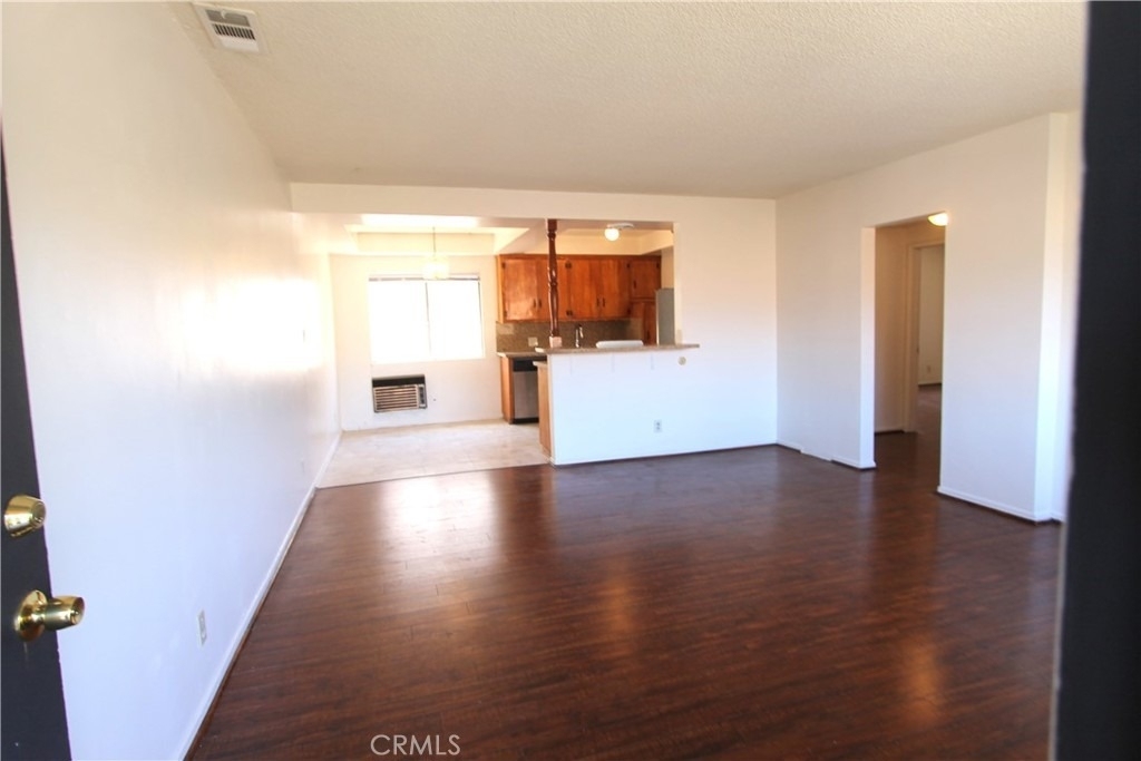 308 N Primrose Avenue - Photo 1