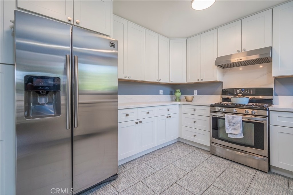 114 E Dexter Street - Photo 7