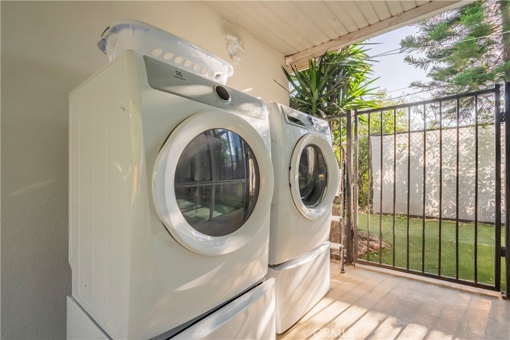 114 E Dexter Street - Photo 16