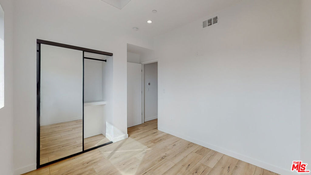 16010 Cantlay Street - Photo 7