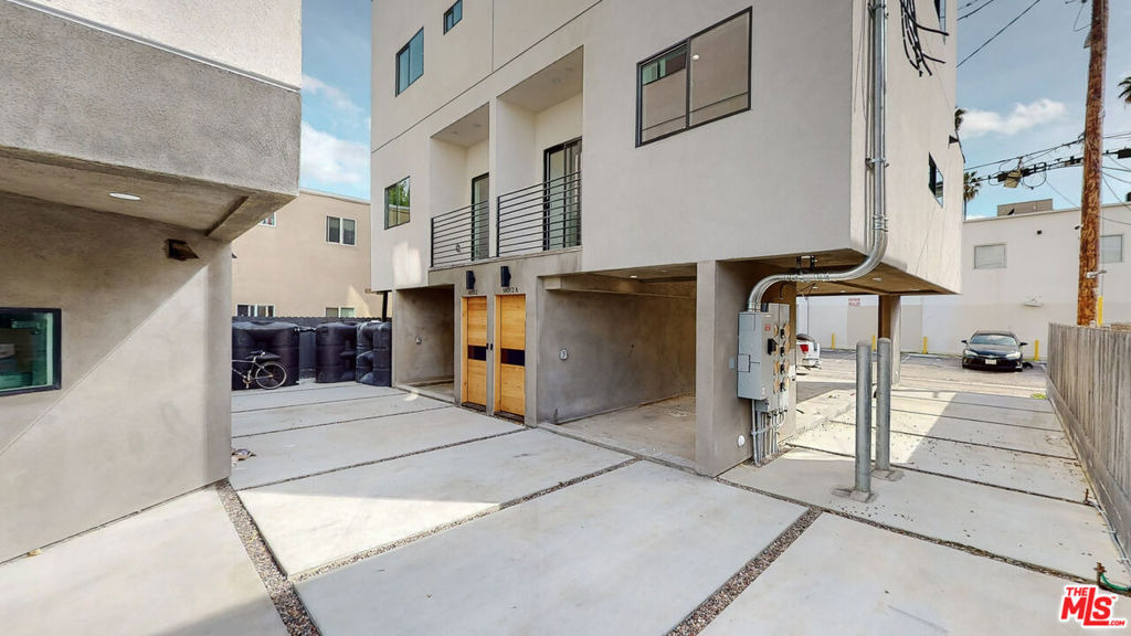 16010 Cantlay Street - Photo 16