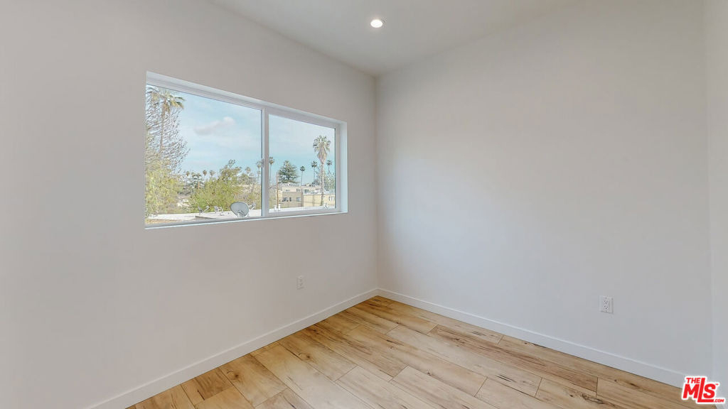 16010 Cantlay Street - Photo 13