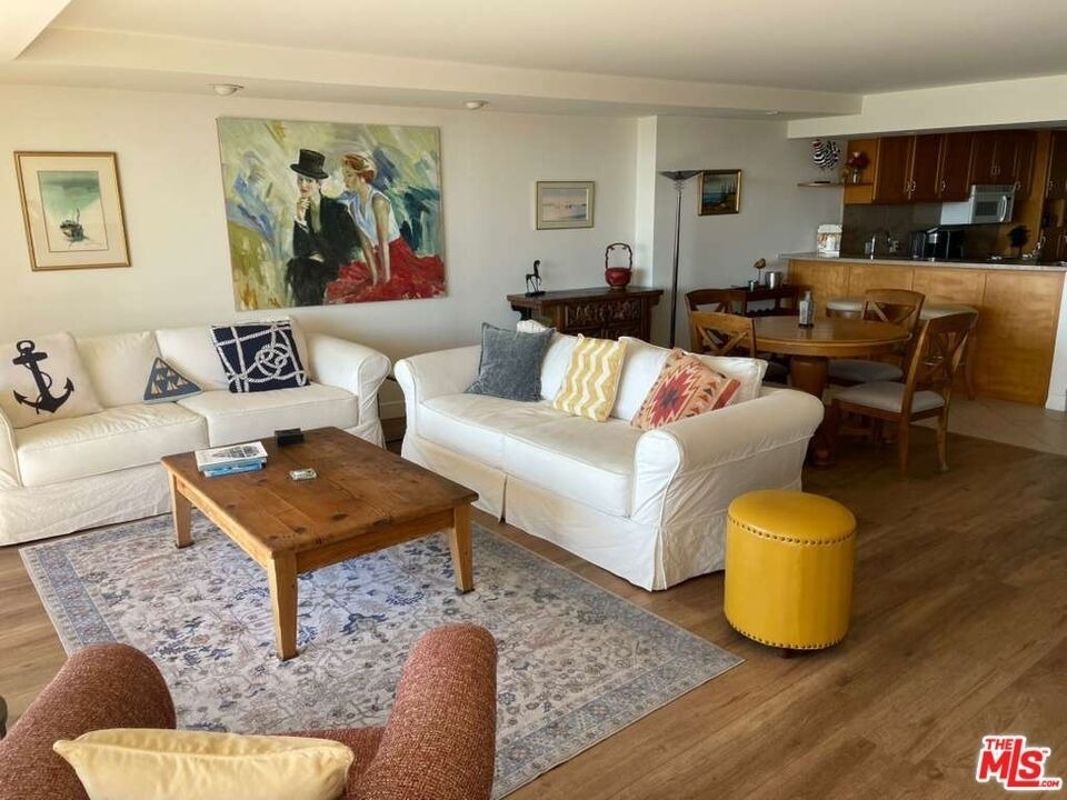 4267 Marina City - Photo 3