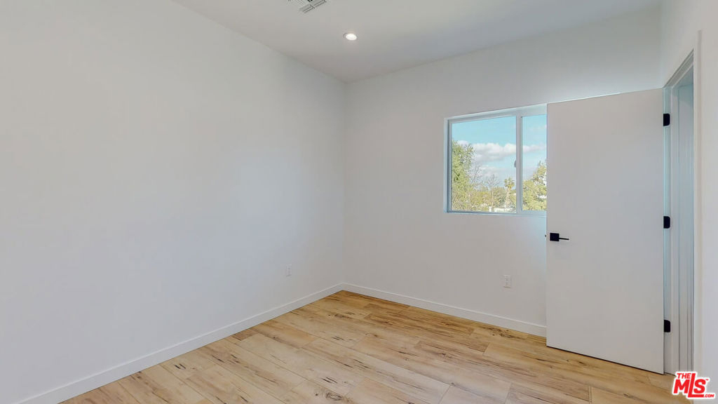 16012 Cantlay Street - Photo 15