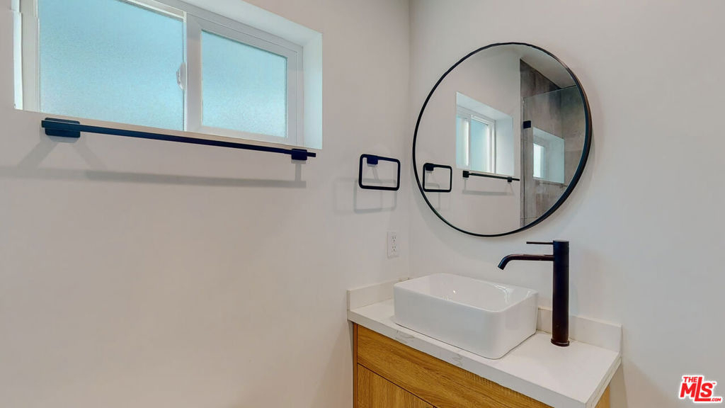 16012 Cantlay Street - Photo 13