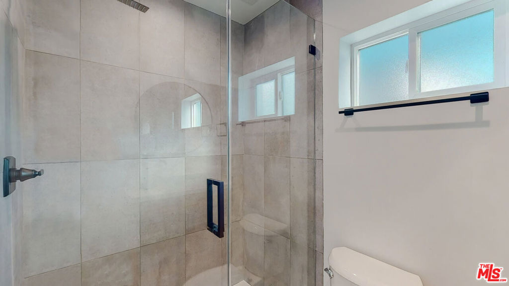 16012 Cantlay Street - Photo 30