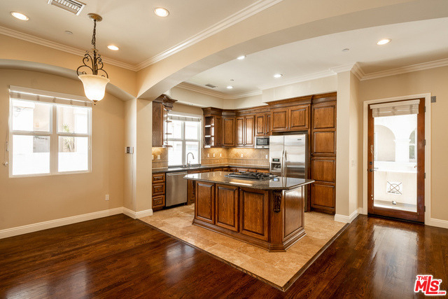 3838 Tilden Avenue - Photo 5