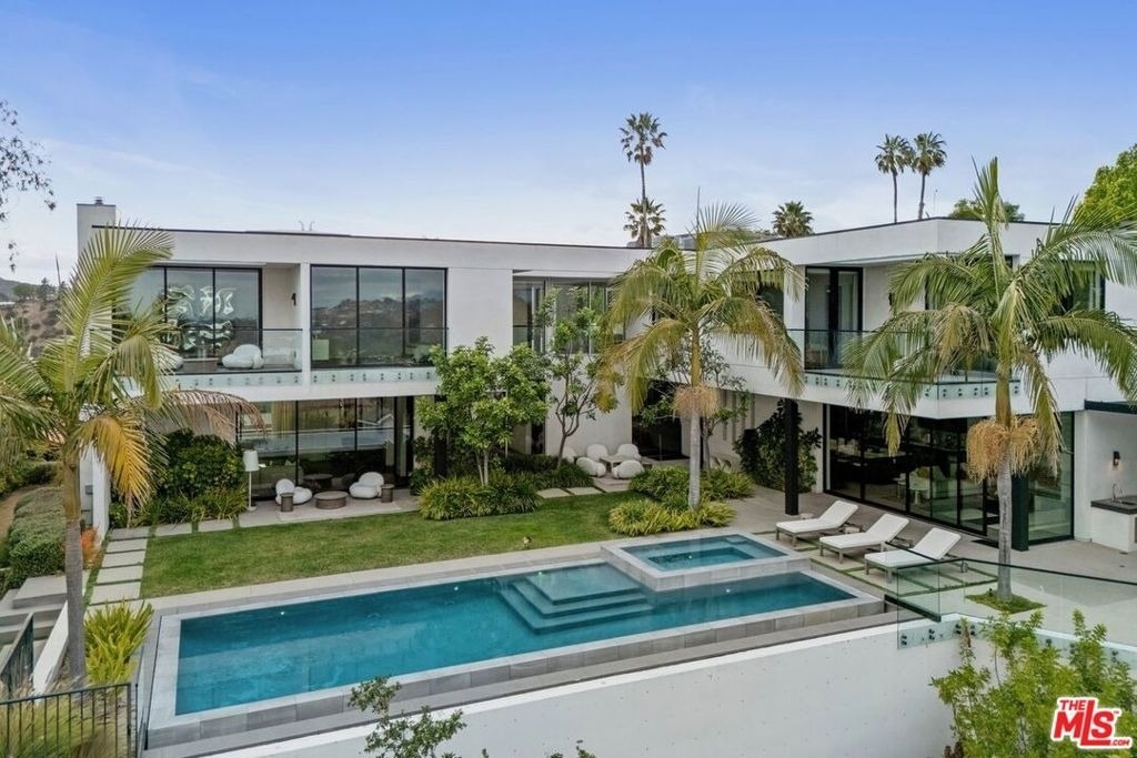 1218 Roberto Lane - Photo 2
