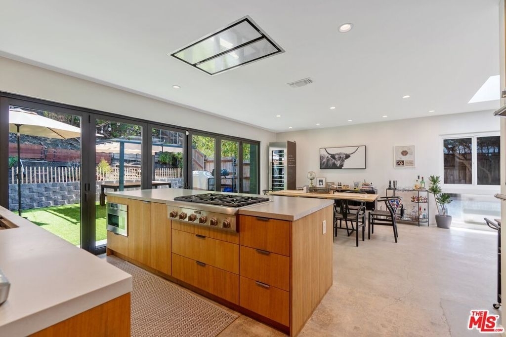 2820 Nichols Canyon Place - Photo 17