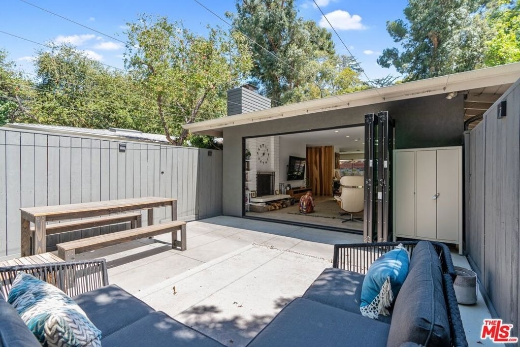 2820 Nichols Canyon Place - Photo 21