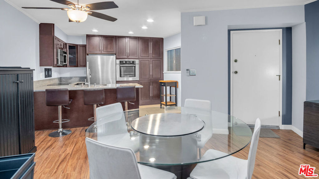 2260 N Cahuenga Boulevard - Photo 3