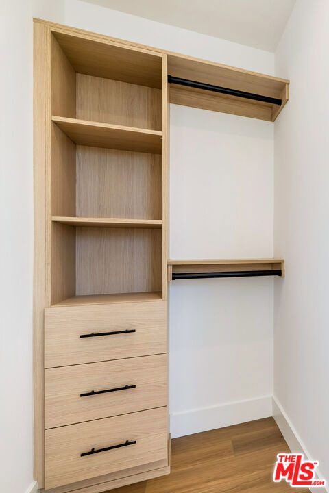 2204 1/2 Carmona Avenue - Photo 8