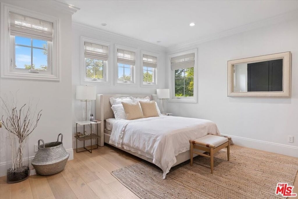4225 Alcove Avenue - Photo 26