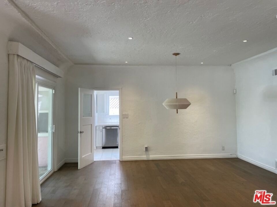 459 S Holt Avenue - Photo 13